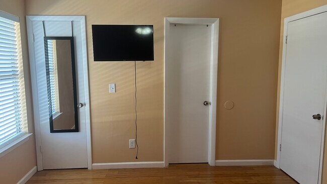 Photo - 6531 Pridgen St