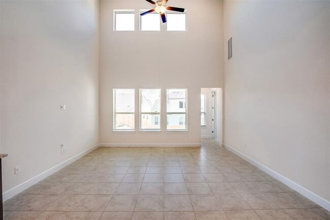 Photo - 12706 Bloomington Dr