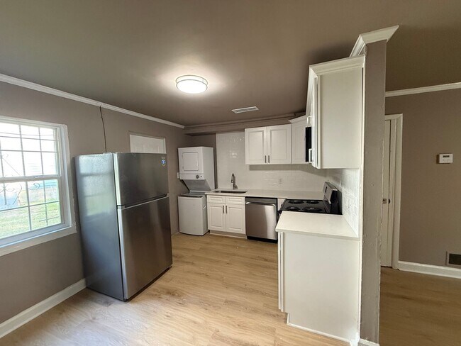 821 Booker St Unit 2