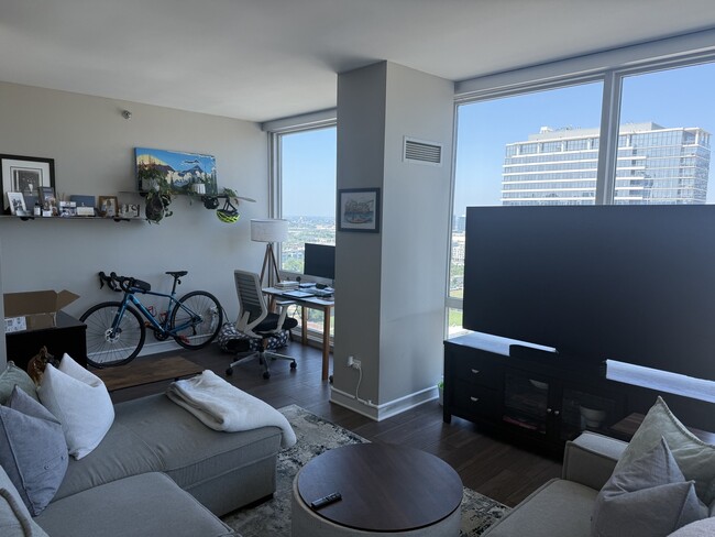 Photo - 757 N Orleans St Unit 2008