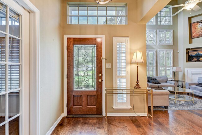 Photo - 10222 Thornleaf Ln
