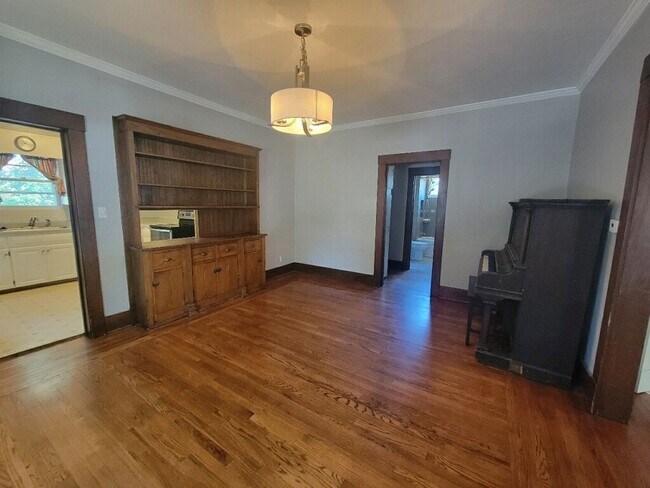 Photo - 1104 N Institute St