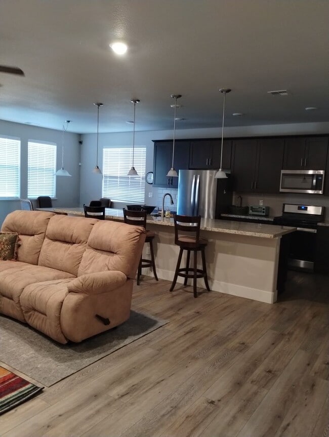 Photo - Executive Home Fully Furnished