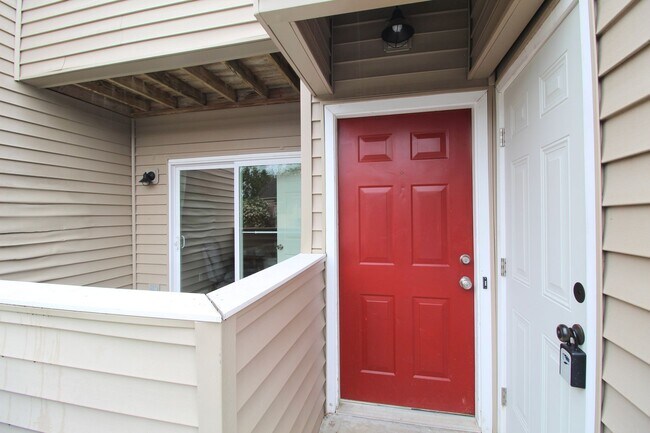 1362 Bradley Dr