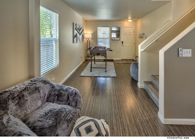 Photo - 2924 Bryan St