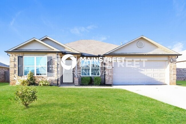 Building Photo - 4 Bedroom Pet-Friendly Home in Mustang, OK with Main Street Renewal