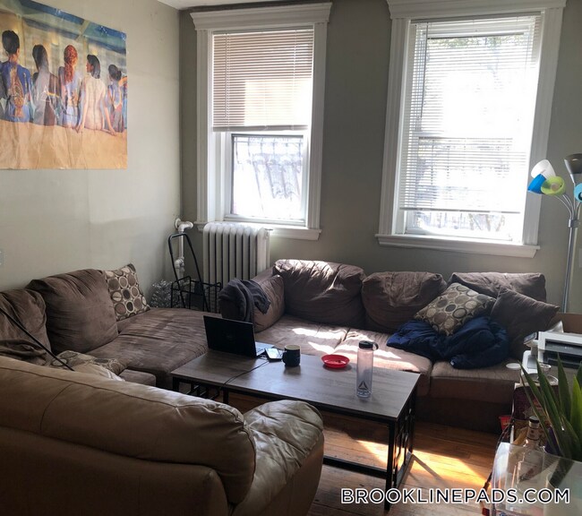 360 Riverway Unit 2