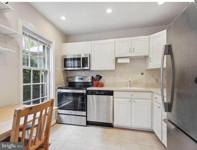 Photo - 5105 Westbard Ave