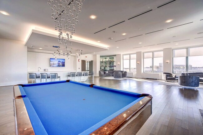 Photo - 1600 S Eads St Unidad FL6-ID1022553P