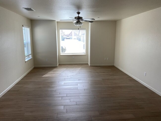 Photo - 3058 Bright St Unit 3058