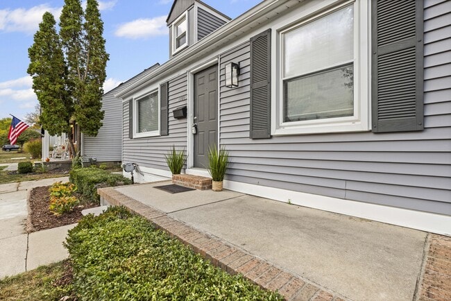 Photo - 1901 Haynes St