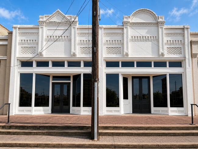 Building Photo - 129-133 S Fulton St