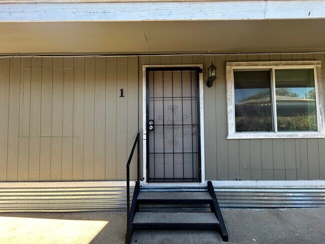 Photo - 3004 Musser St Unidad 1