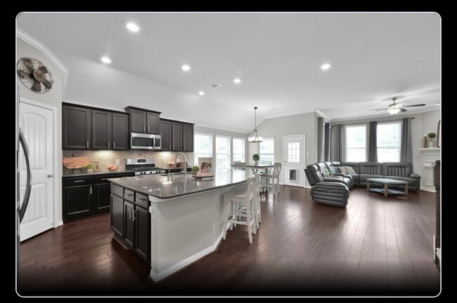 Building Photo - 138 Verismo Ct Rental