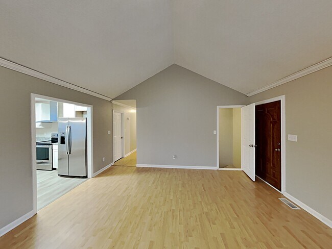 Photo - 401 Brookside Dr
