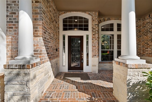 Photo - 118 Cezanne Woods Dr