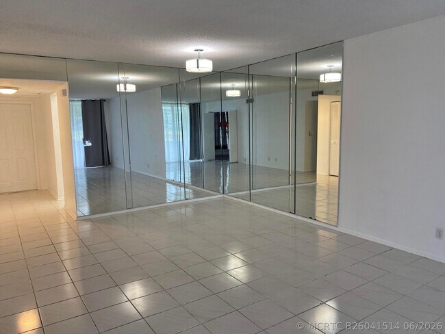 Photo - 2751 S Palm Aire Dr Unit 107