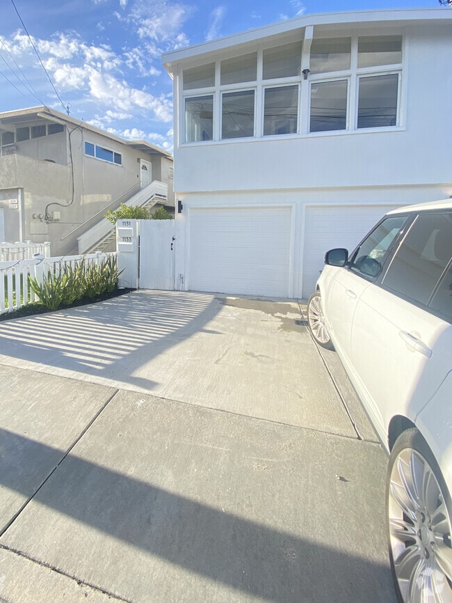 Building Photo - 1131 20th St Rental