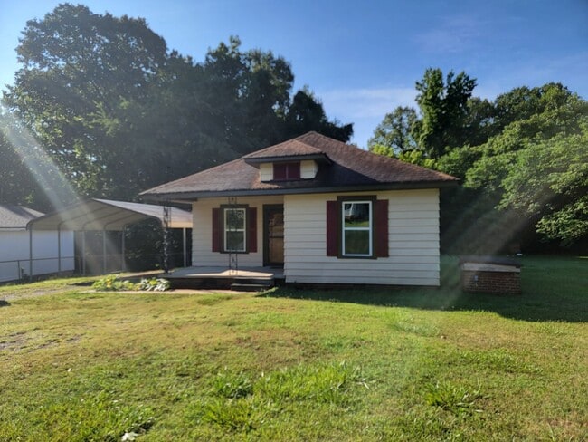 Photo - Complete remodeled 3 bedroom 1 1/2 bath home in Belmont!!