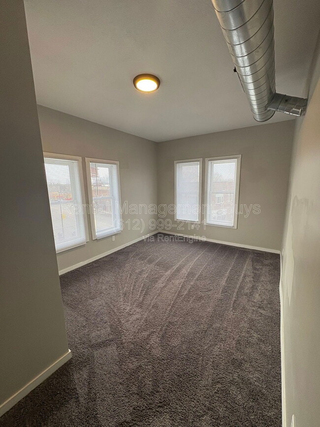 Photo - 1500 W Broadway