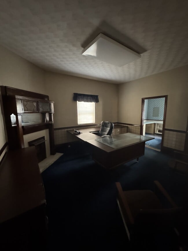 Photo - 2467 3rd Ave