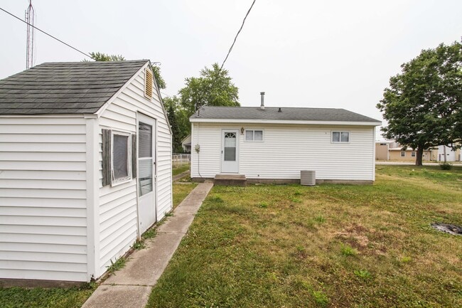 Photo - 809 N. SHERMAN