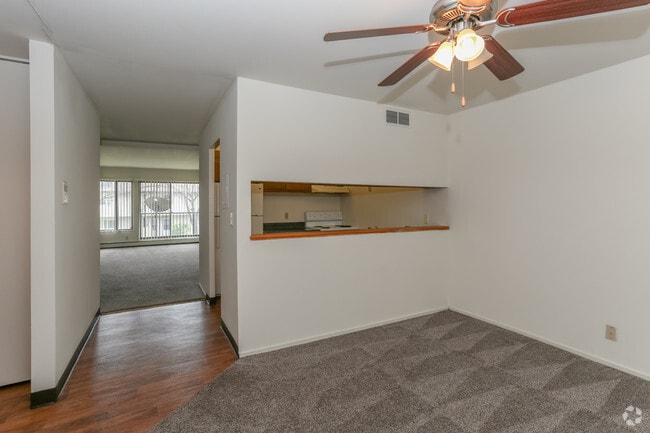 Comedor - Harbor Pointe Apartments