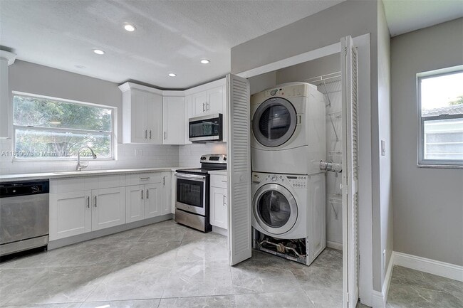 Photo - 10131 NW 35th St Unidad 15