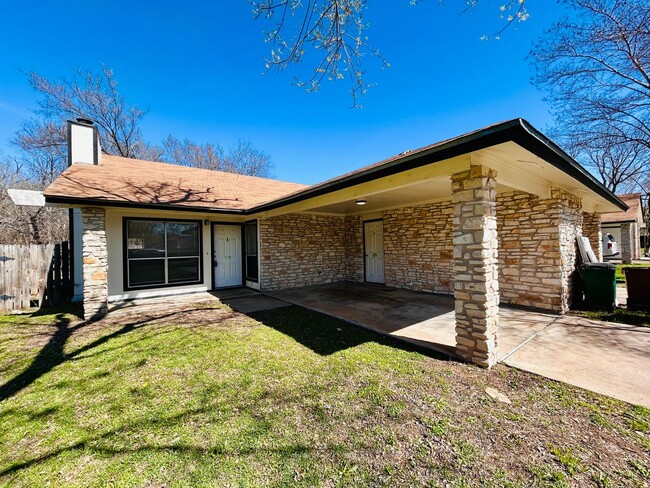 Building Photo - 1502 No Mor Cove Unit A