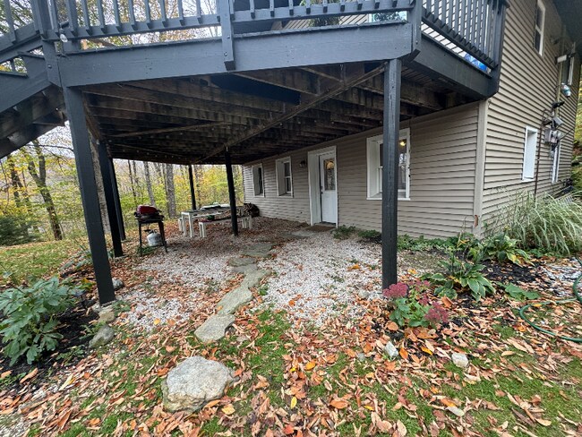 Photo - 737 Barrows Towne Rd Unit Downstairs