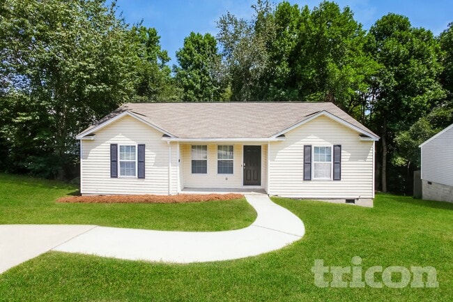 Building Photo - 201 Trowbridge Rd