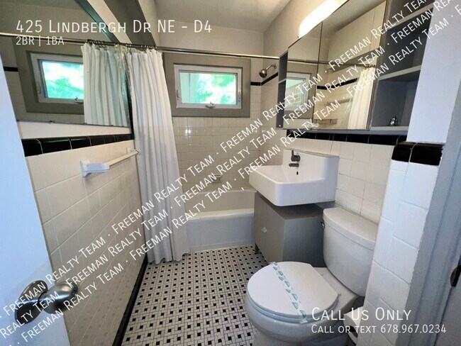 Photo - 425 Lindbergh Drive NE Unidad D4
