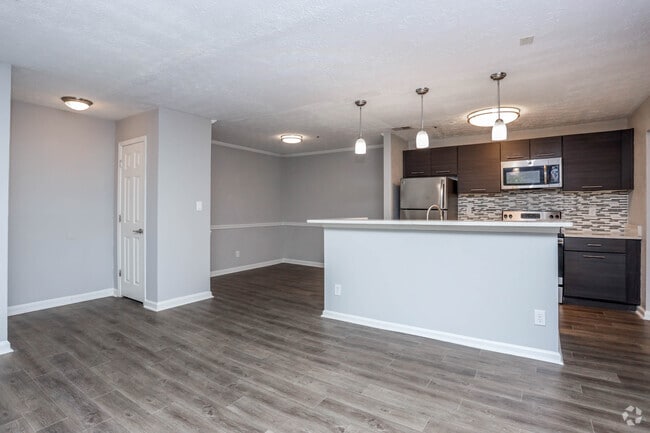 2BR, 2BA - 1,162 SF