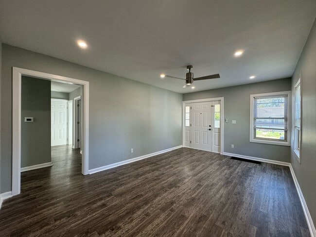 Photo - 324 Hillcrest Ave