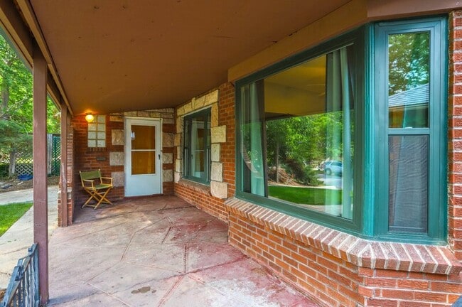 Photo - 1254 Dahlia St