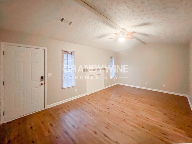 Photo - 5063 Springtree Ct