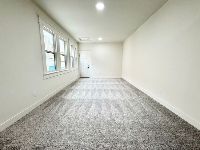 Photo - 4758-4764-4764 Mission St Unit 4758 Mission Street