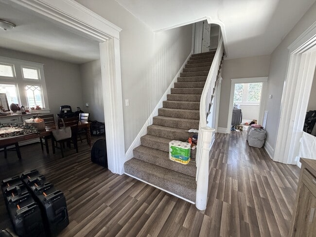 Photo - 124 Linden Ave