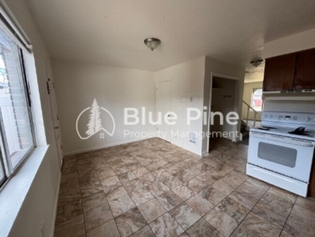 1475 S Emerson Ave Unit 2