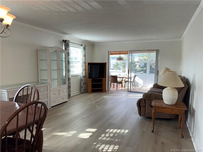 Photo - 2950 SE Ocean Blvd Unit 4-4