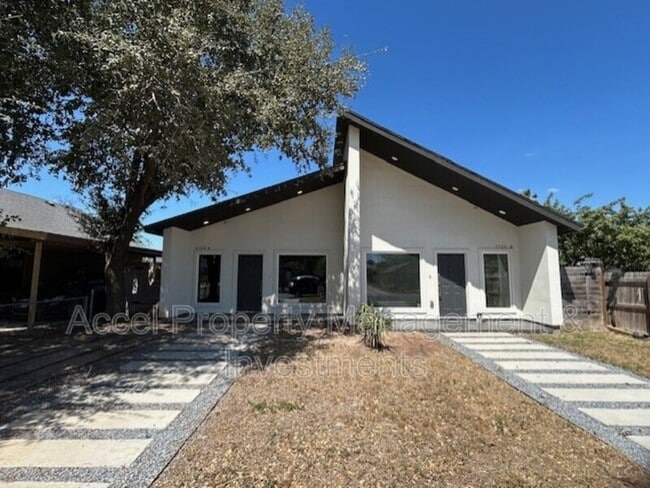 Building Photo - 2120 Datepalm Ave Unit A