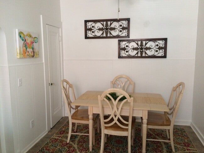 Photo - 1532 Burney Lane