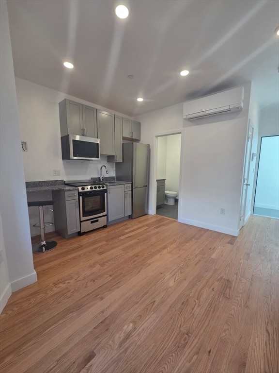 165 Hawthorne St Unit 306
