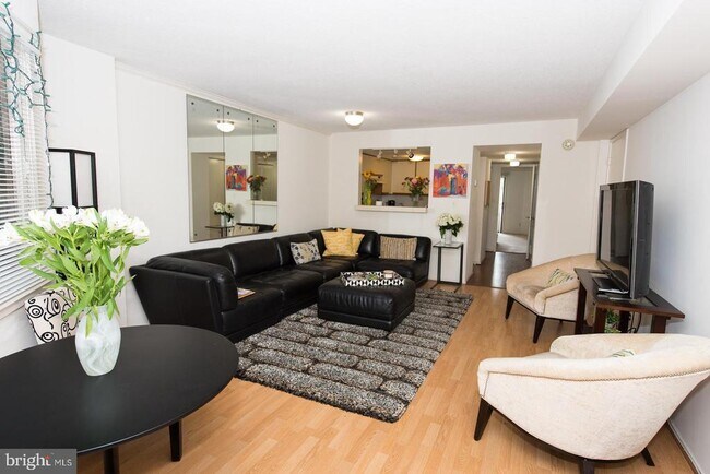 Photo - 1951 Sagewood Ln Unit 305