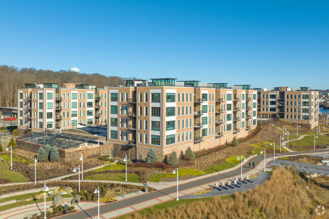 The Beacon at Garvies Point - The Beacon Apartments