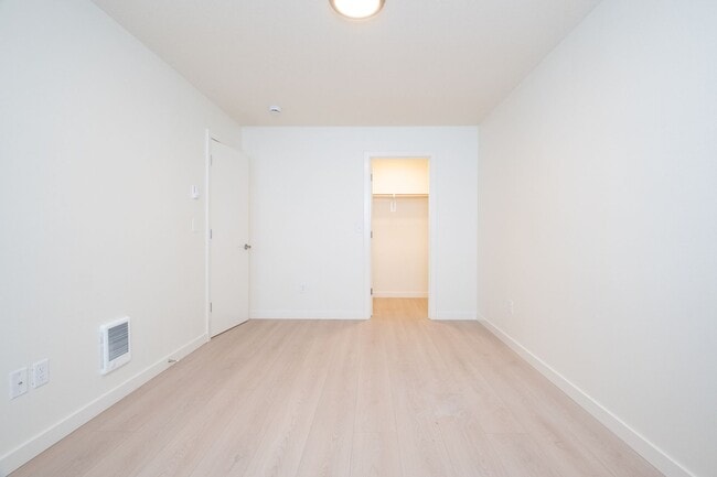 Photo - Fully Renovated 2 Bedroom in the Heart of ... Unit CI1931