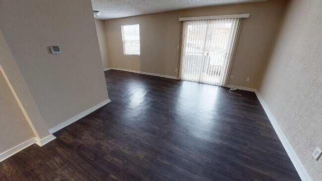 Photo - z-010124-Parkway Gardens