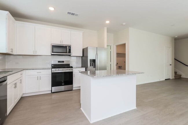 Building Photo - 32707 Stargazer Cv Ct