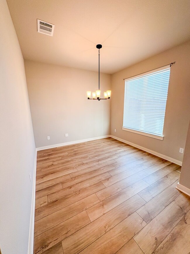 Photo - 4241 Centerfire Rd