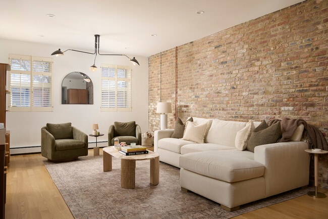 Photo - 1320 N La Salle Dr Unit 1